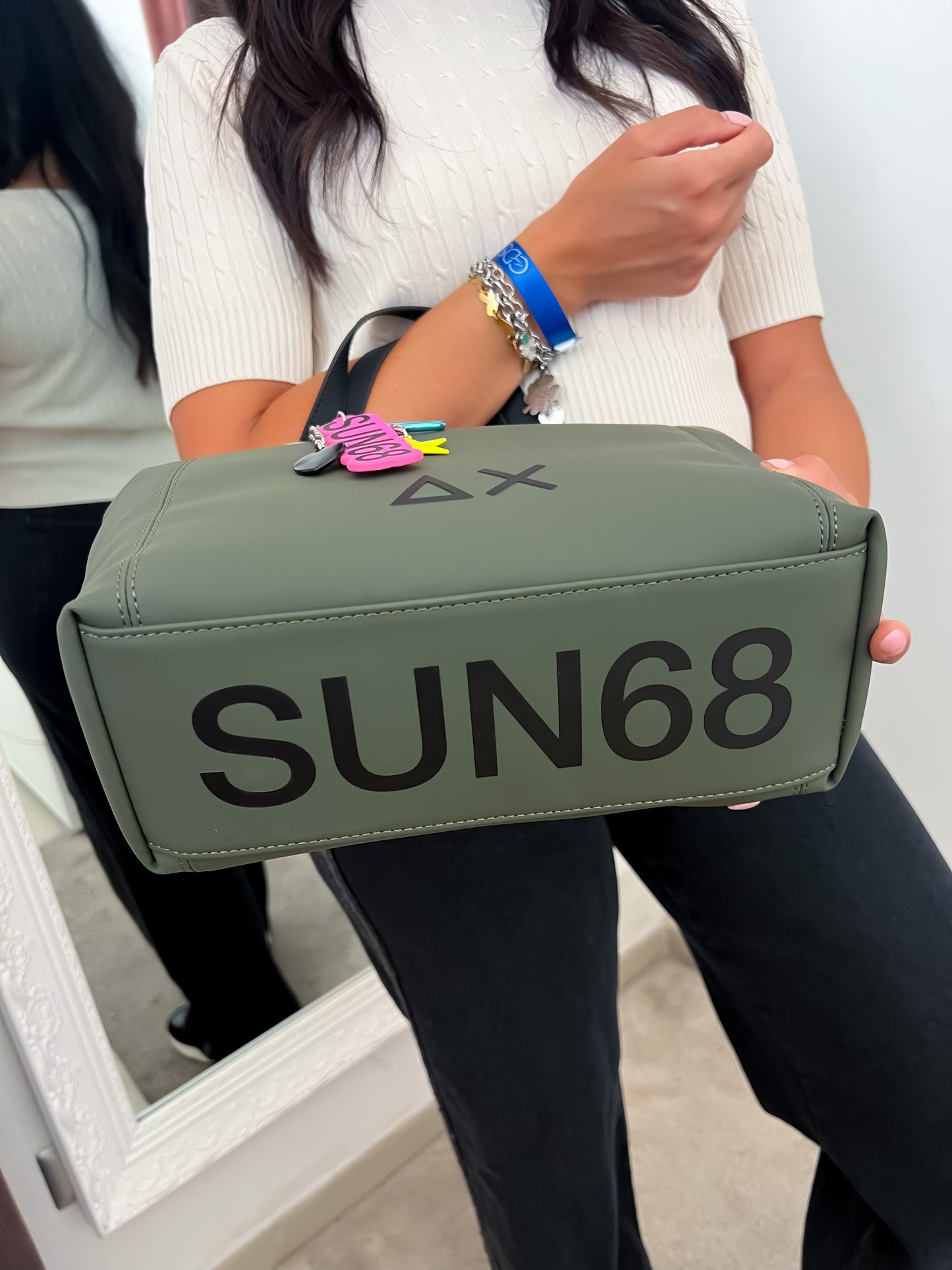 Shopping SUN68