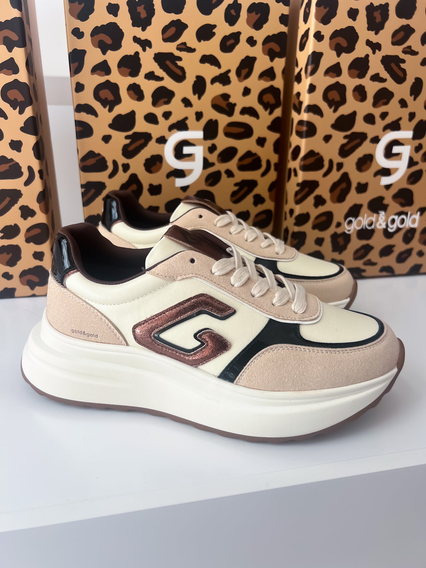Sneakers platform