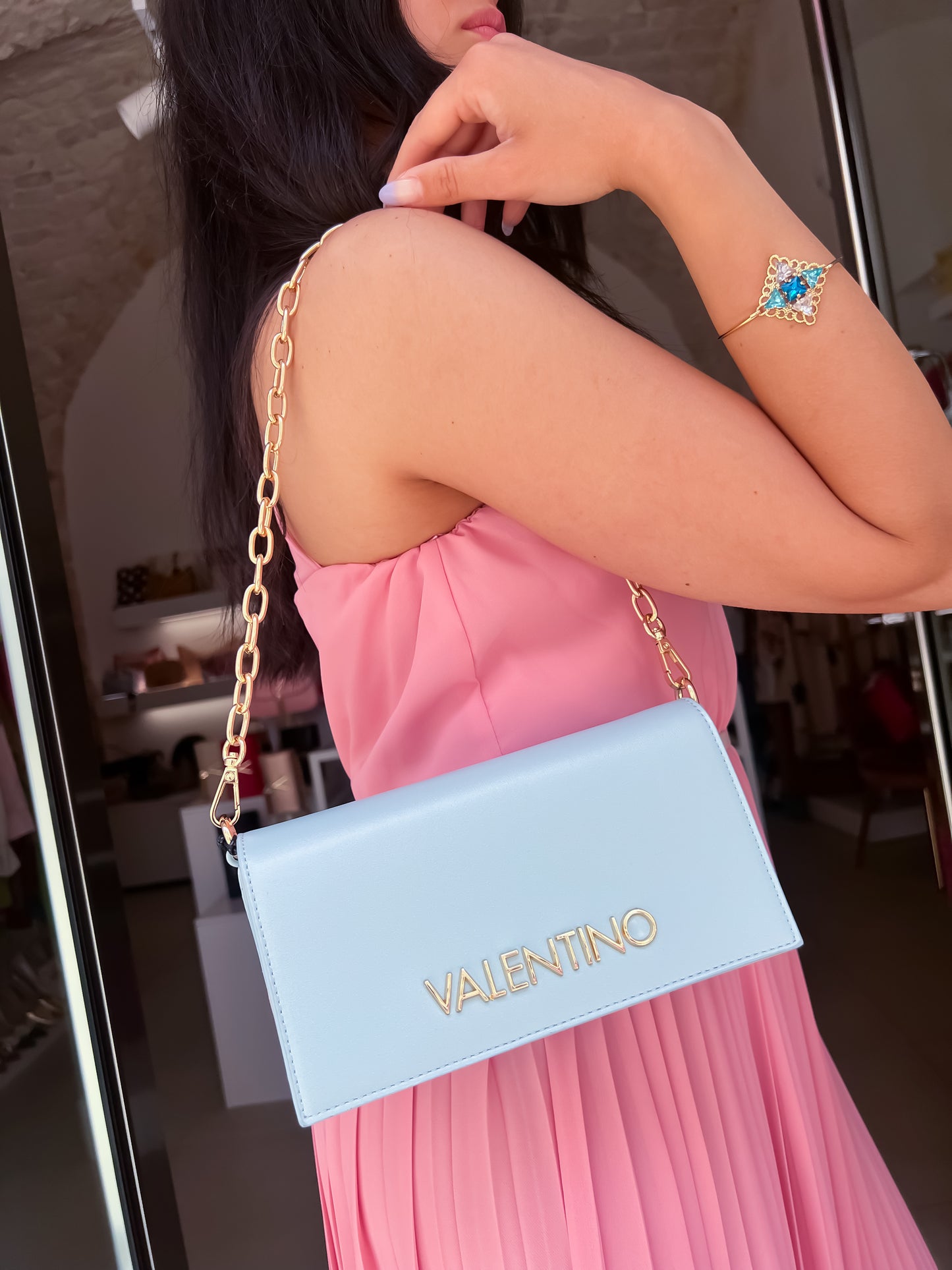 Borsetta logo Valentino