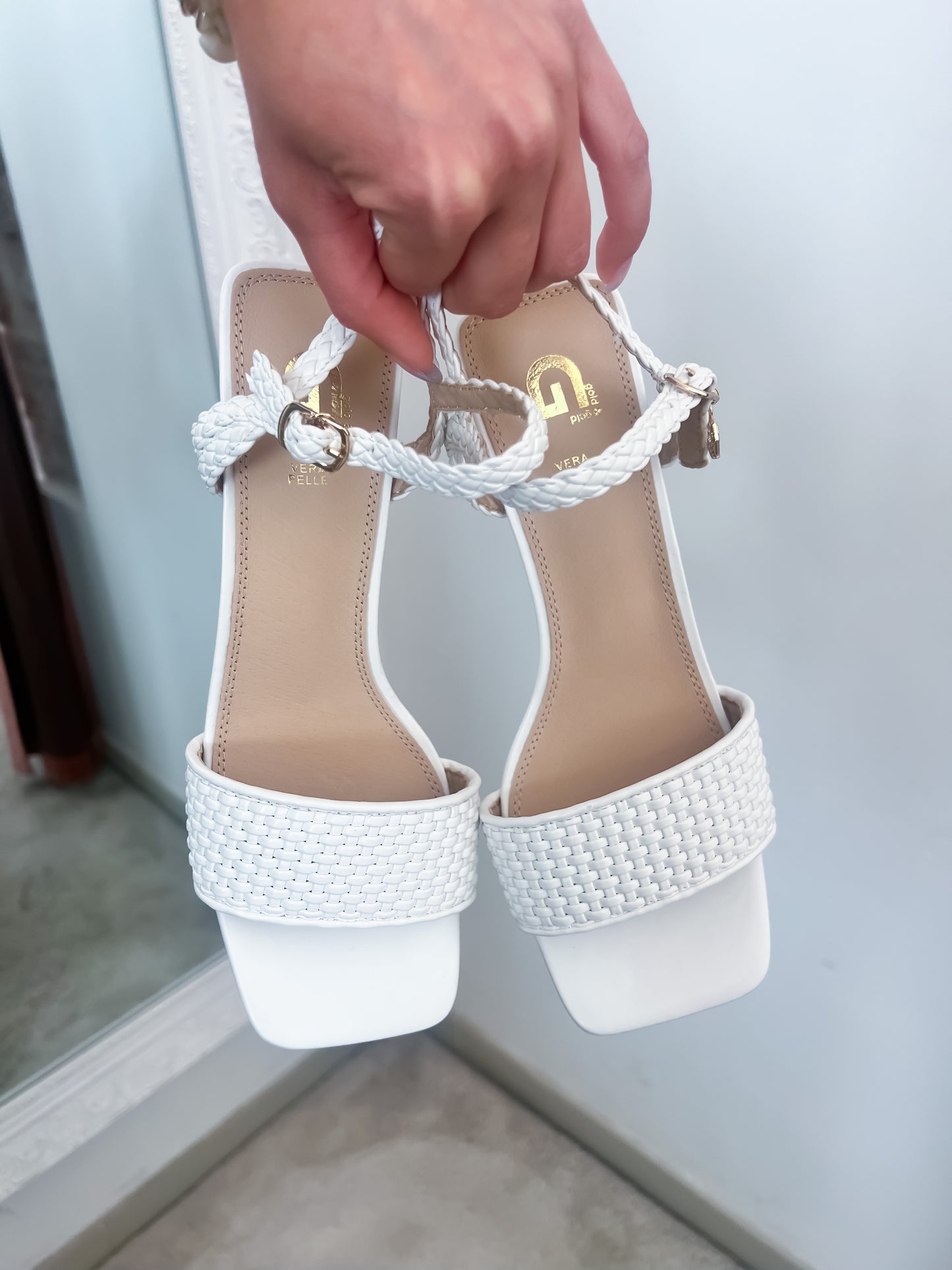 Sandalo tacco bianco