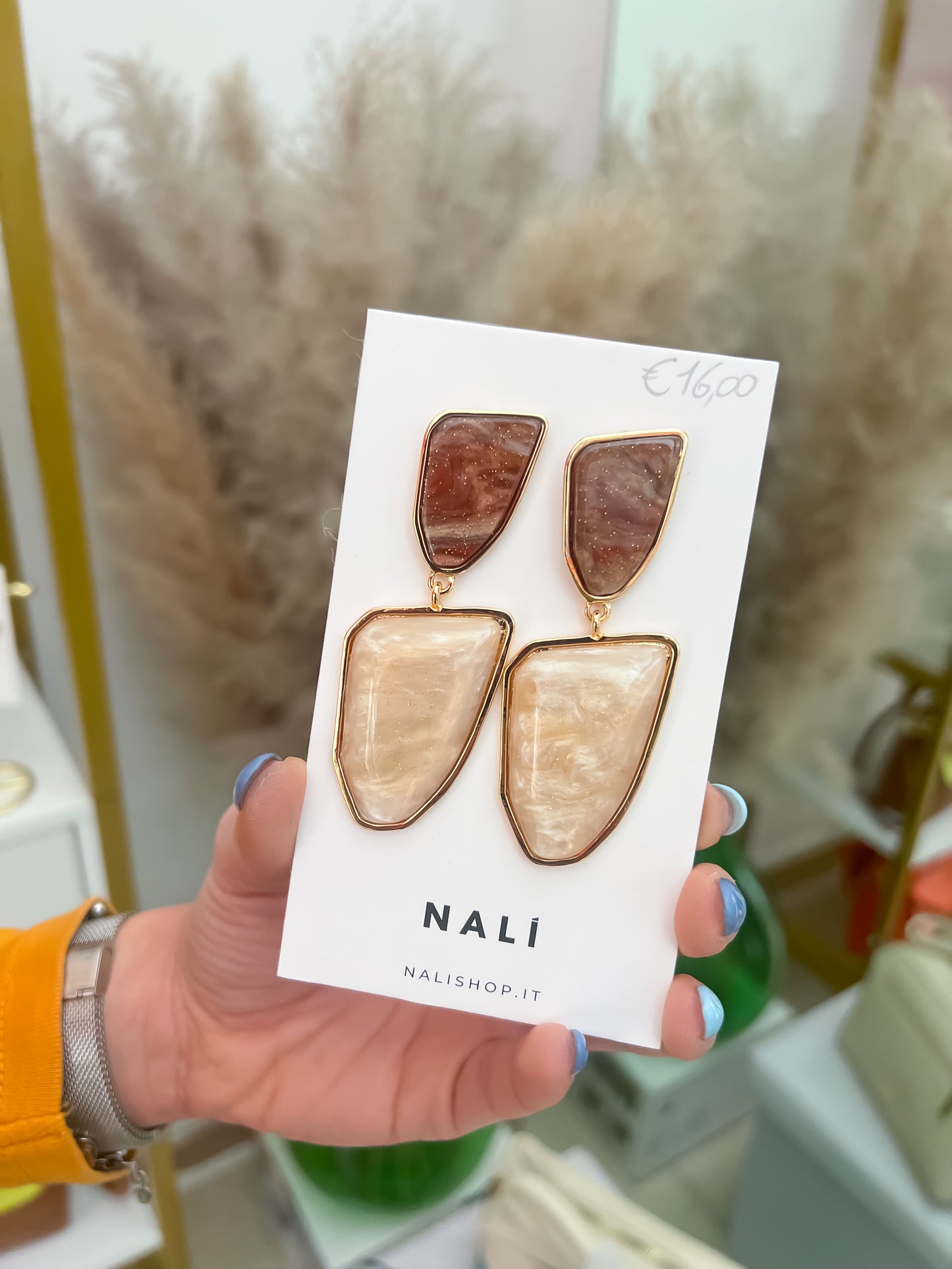 Orecchini bicolore in resina Nalì