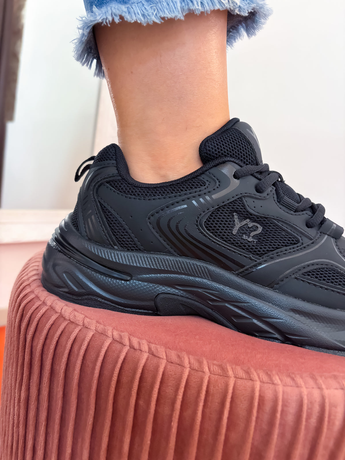 Sneakers YNOT?