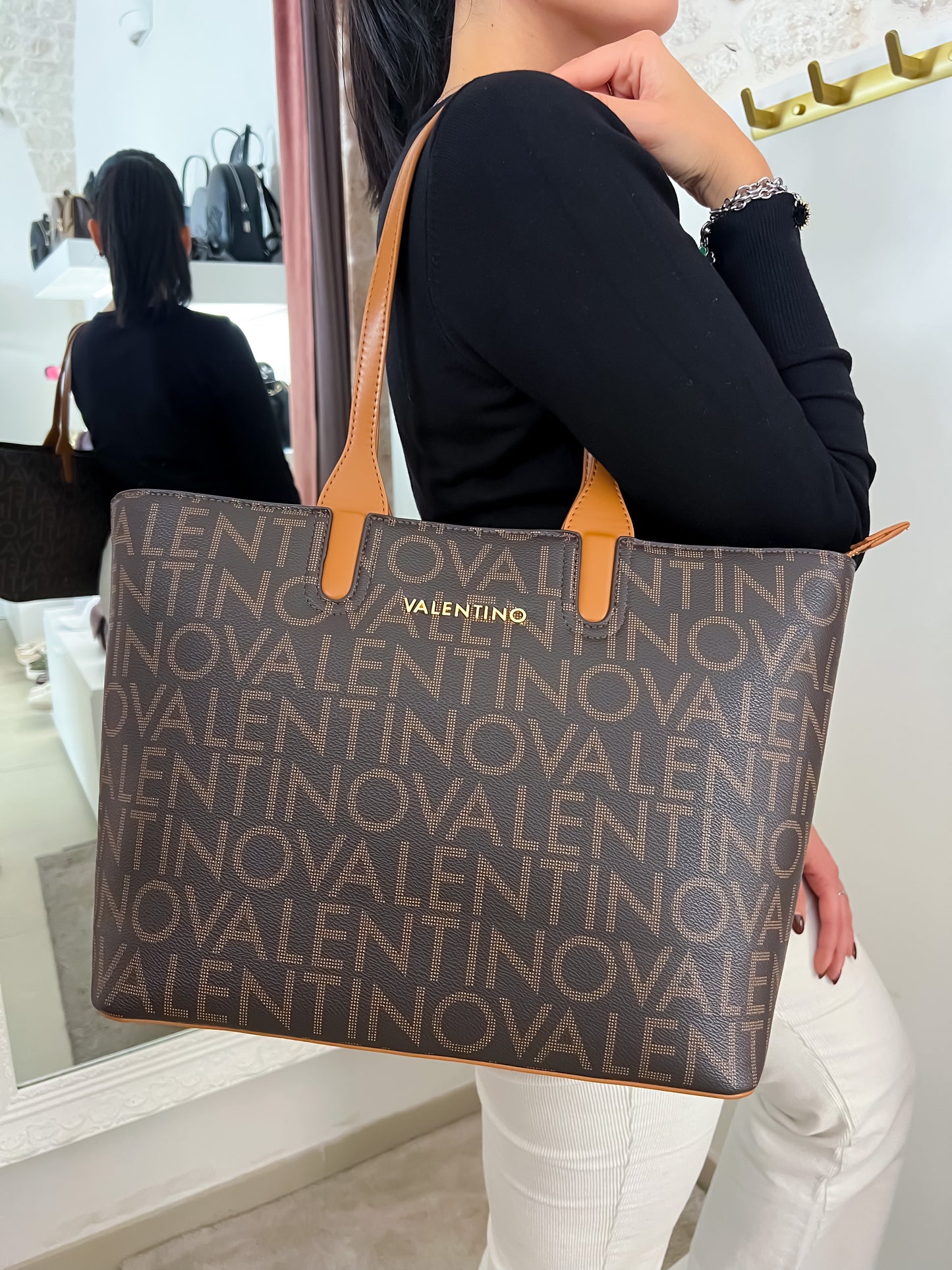 Shopping logo VALENTINO