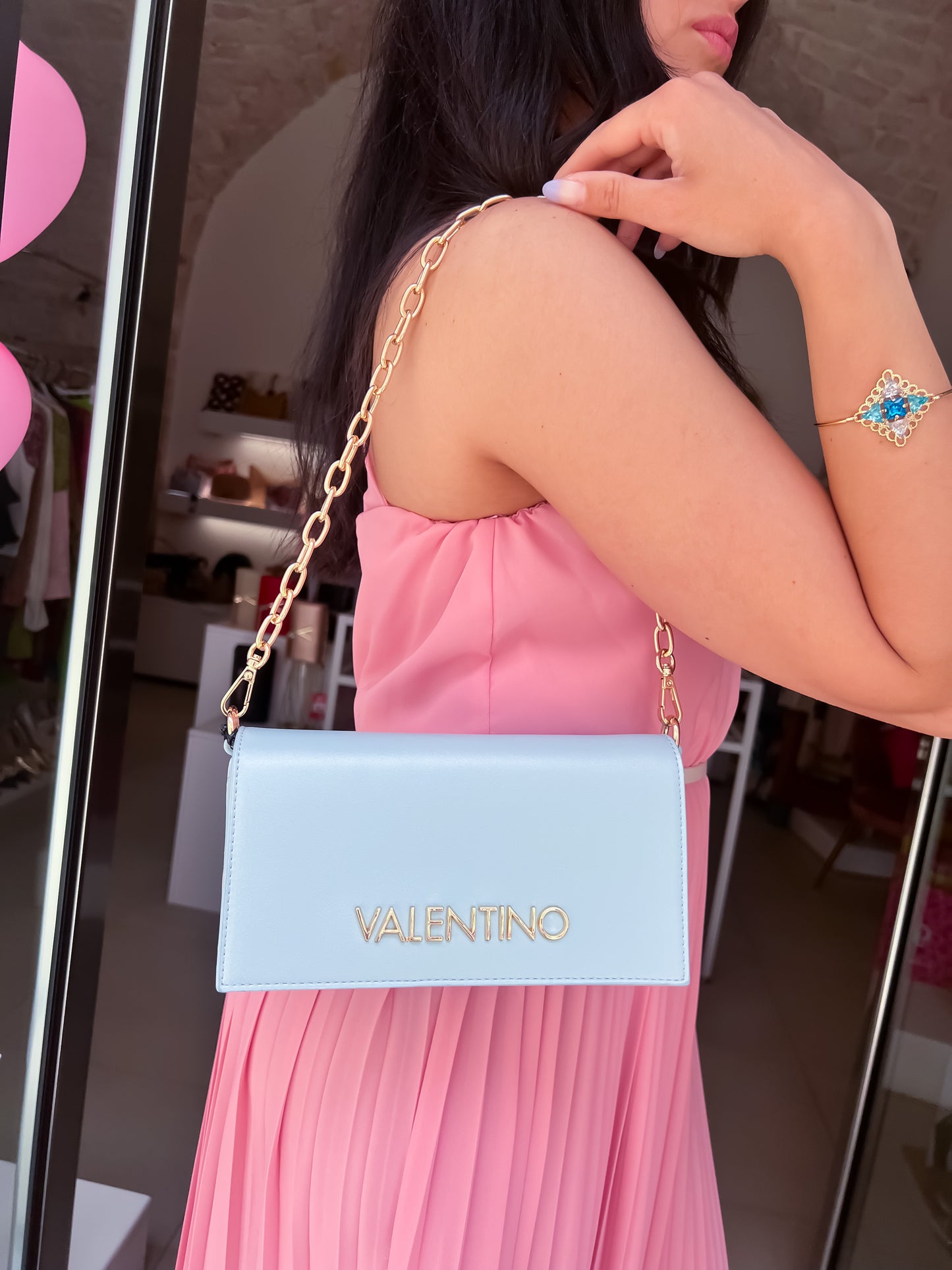 Borsetta logo Valentino