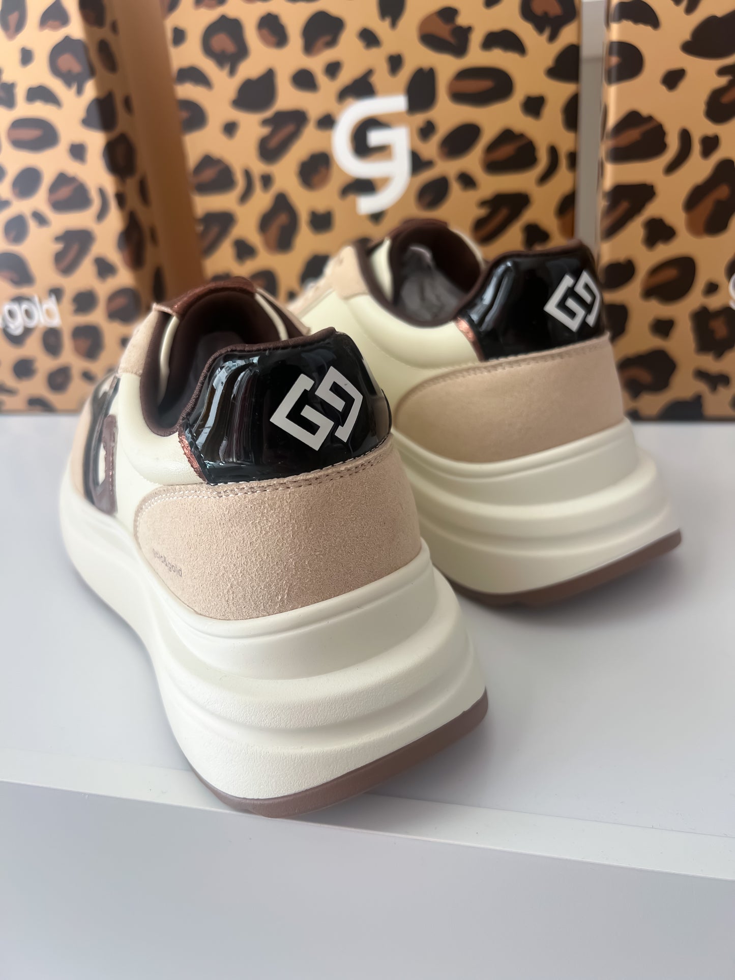 Sneakers platform
