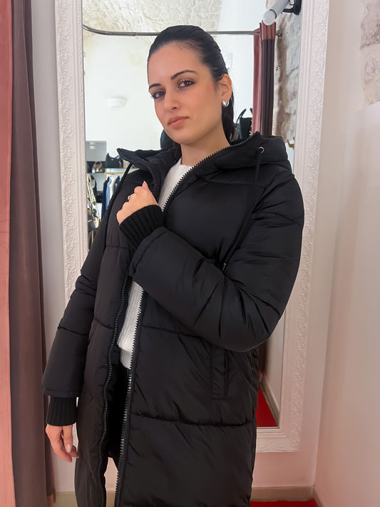 Piumino lungo nero