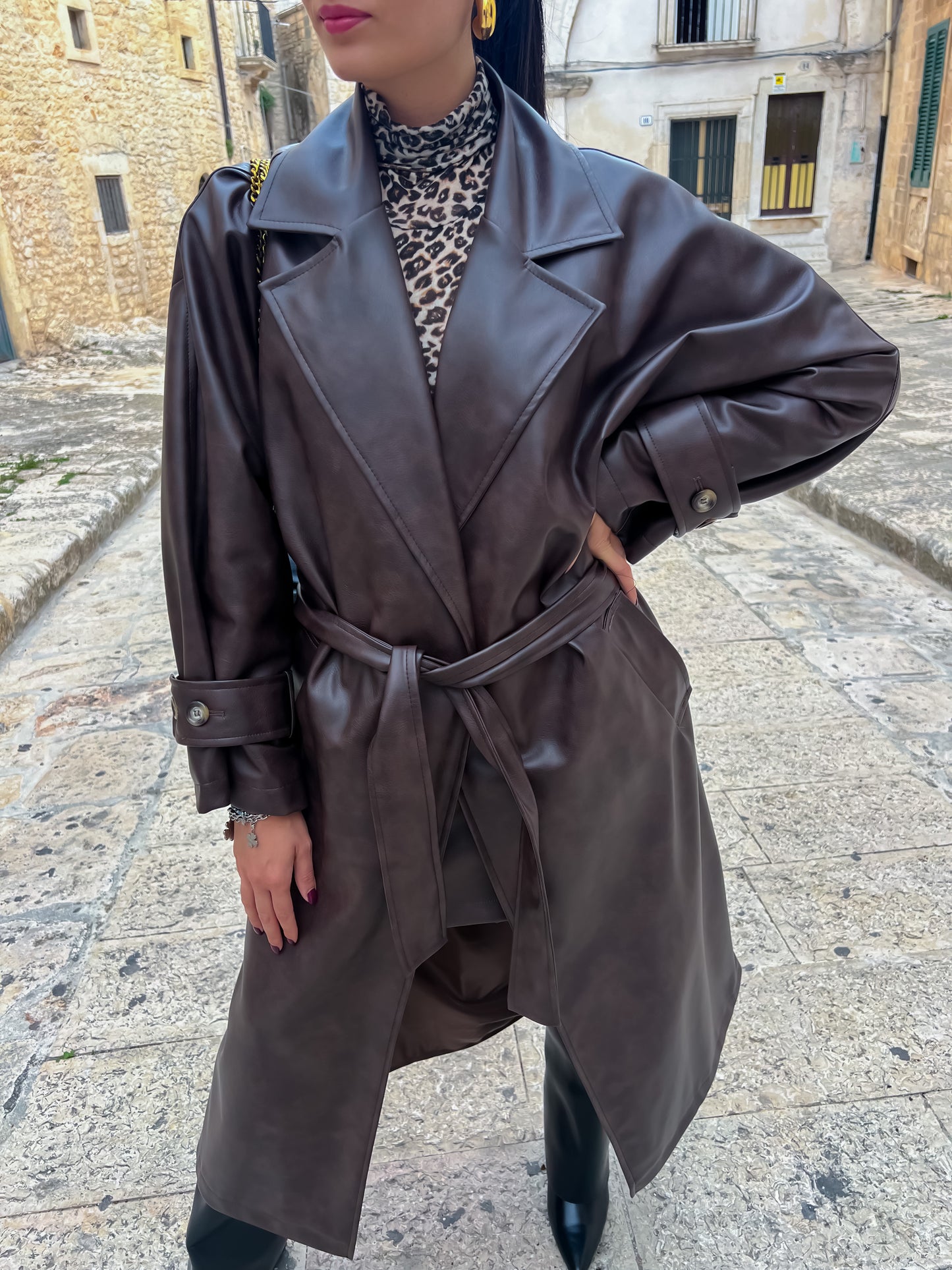 Trench lungo in pelle