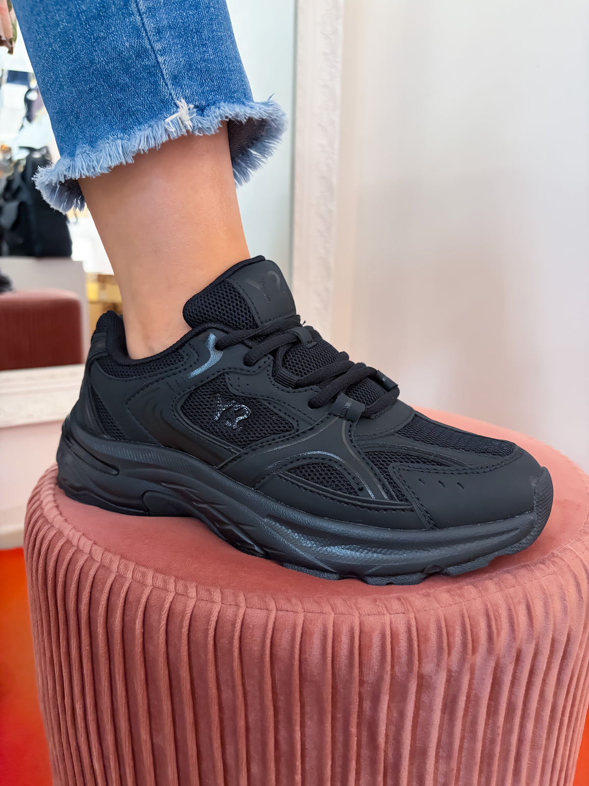 Sneakers YNOT?