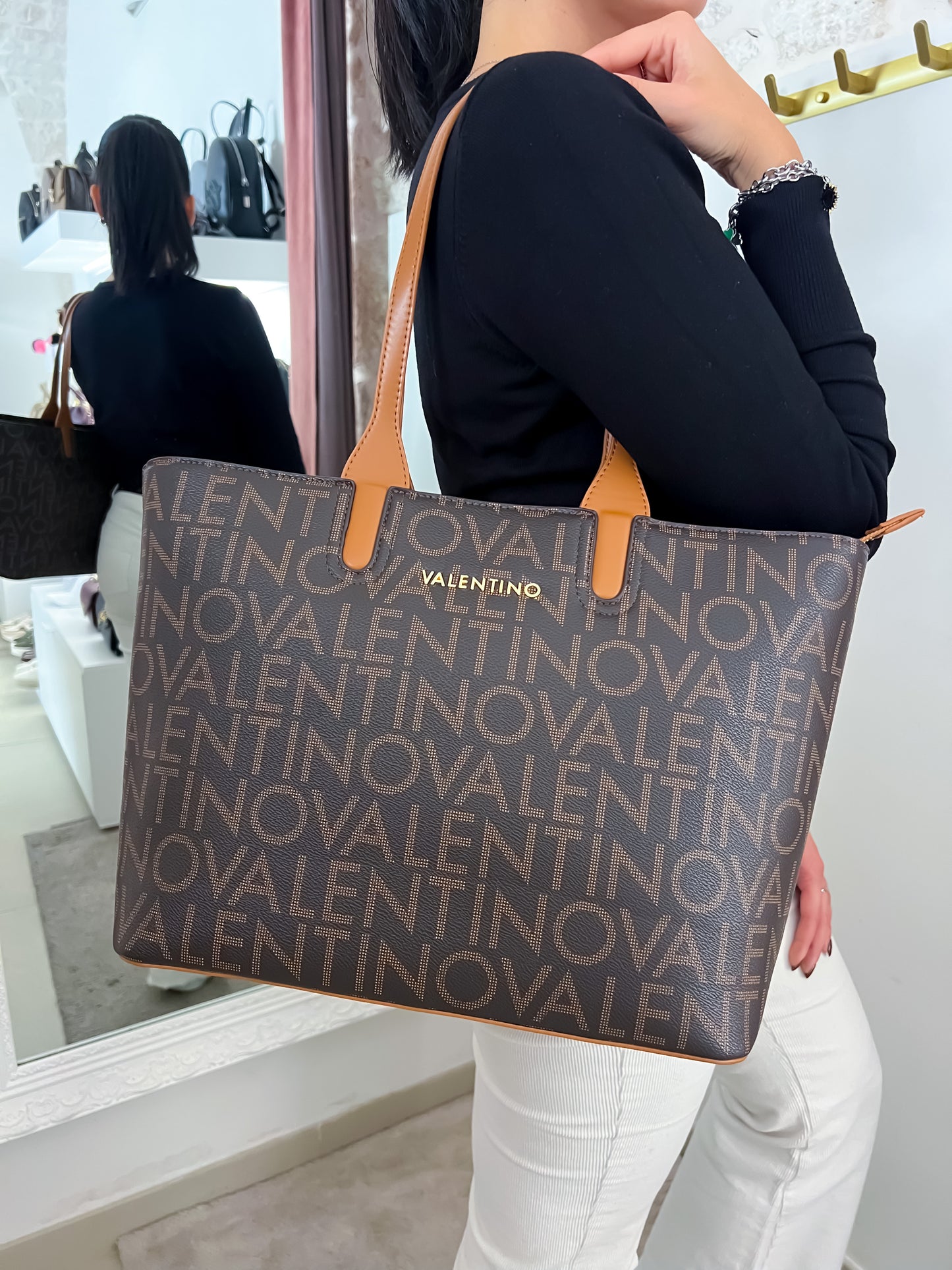 Shopping logo VALENTINO