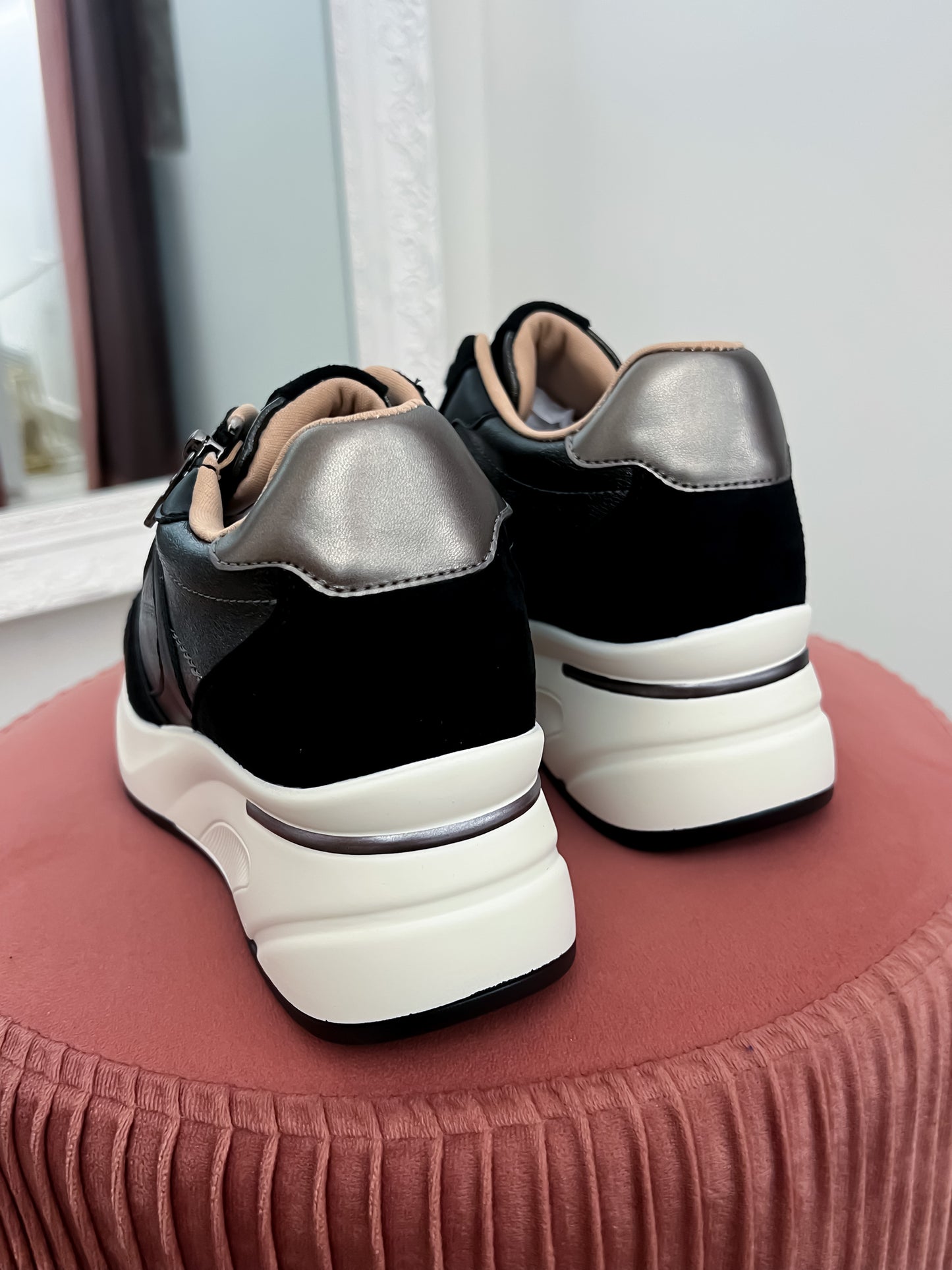 Sneakers platform