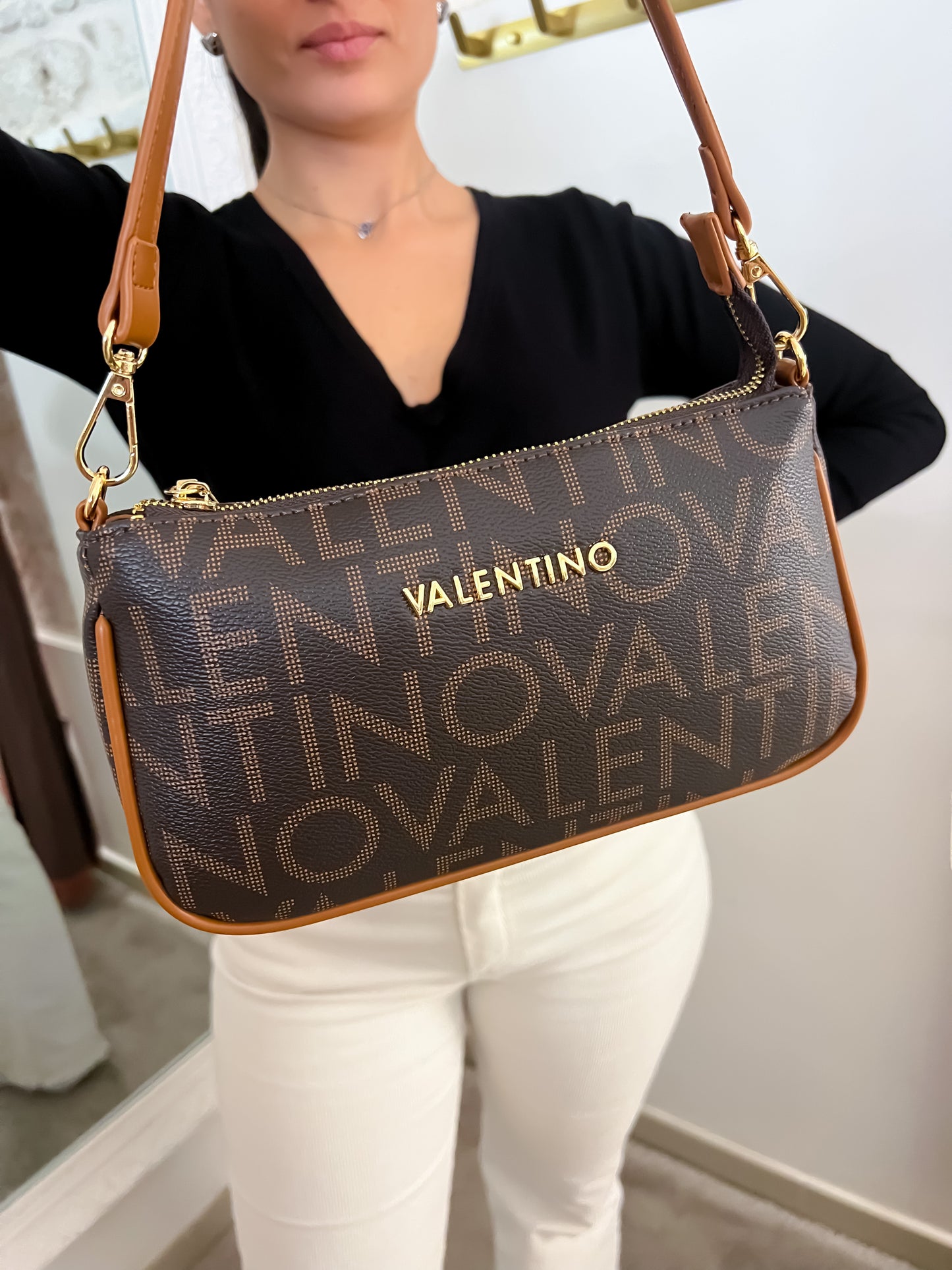 Borsetta logo VALENTINO