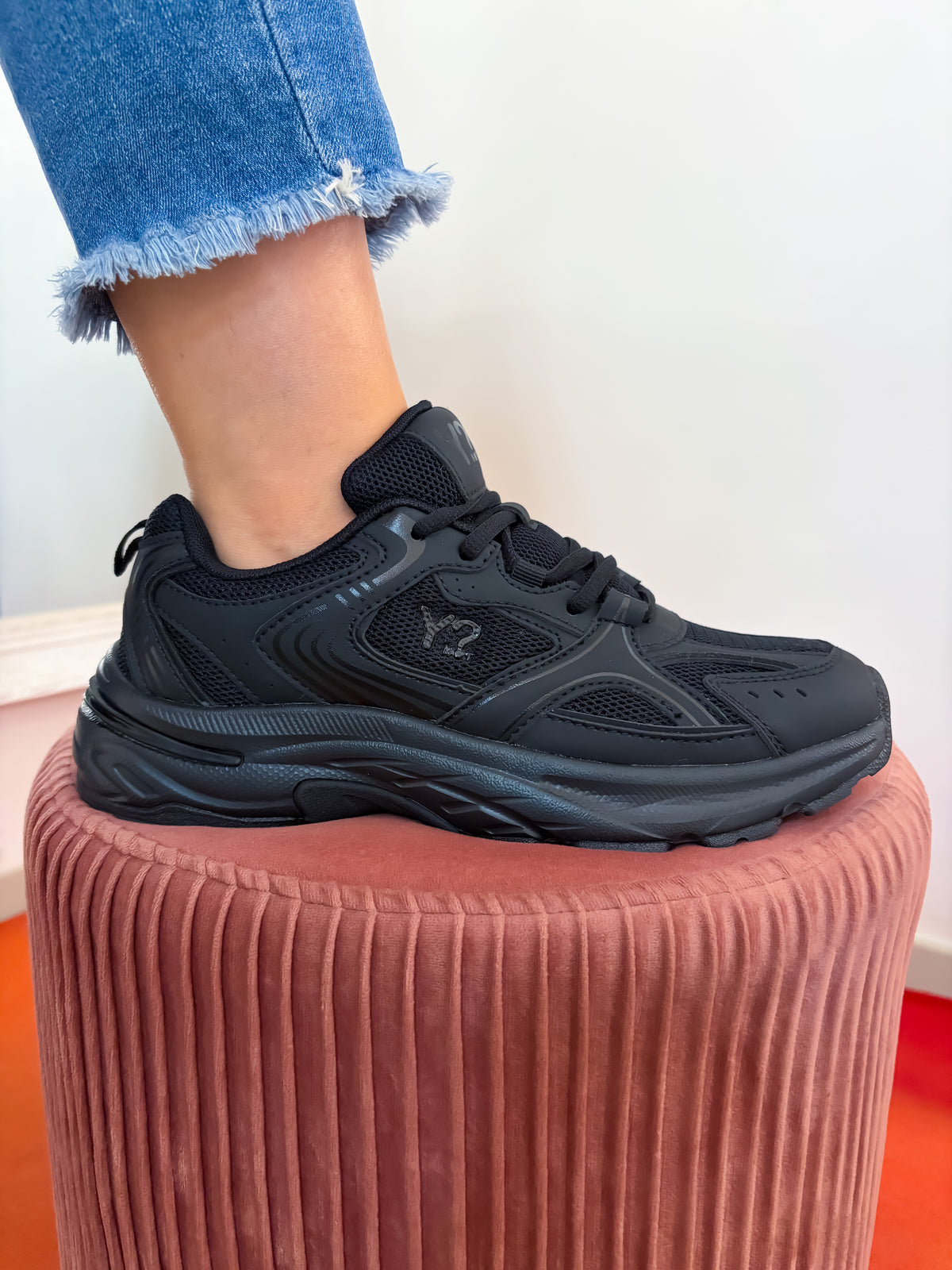 Sneakers YNOT?