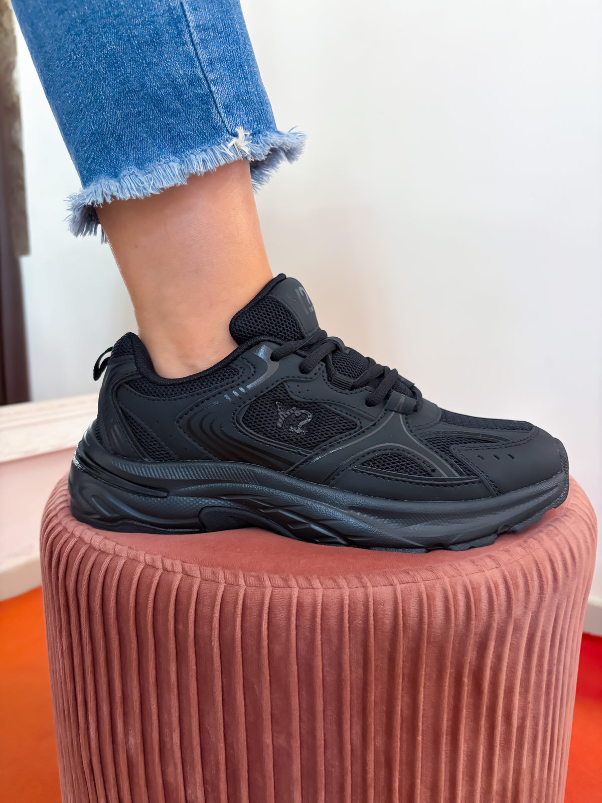 Sneakers YNOT?