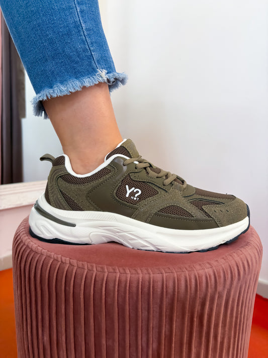 Sneakers YNOT?