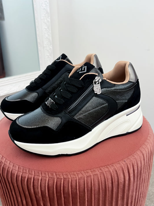 Sneakers platform